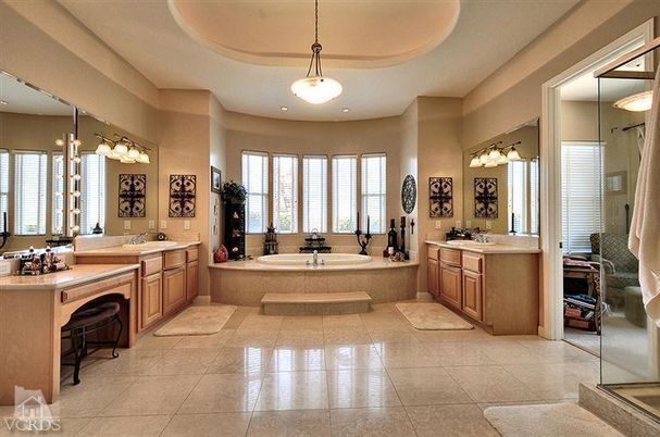 Bathroom, Dual Sink Vanities, Interior, Pendant Lights, Recessed Lighting