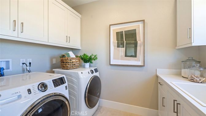 Interior, Washer