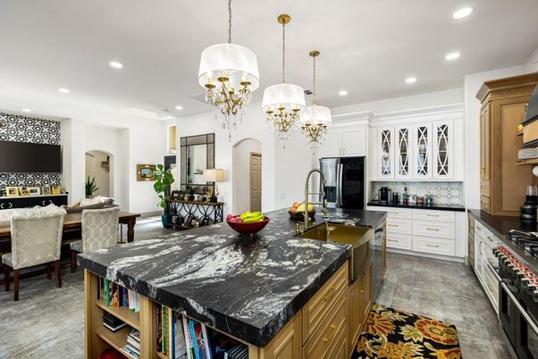 Chandelier, Dining room, Interior, Kitchen, Pendant Lights, Recessed Lighting, Stainless Steel Appliances