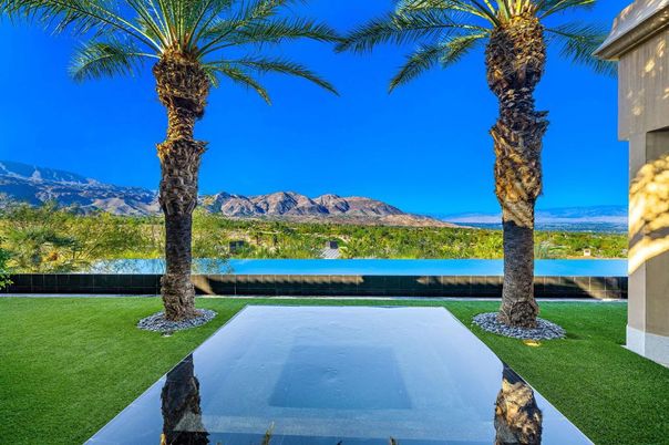 Exterior, Pool, Other