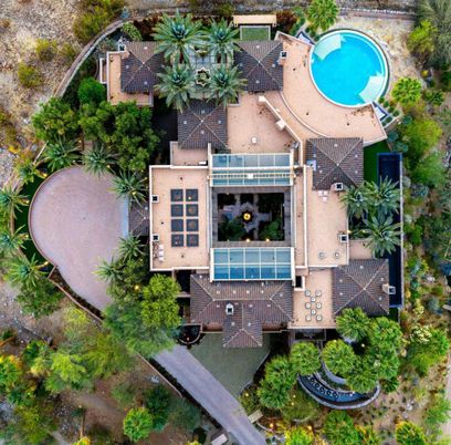 Exterior, Drone