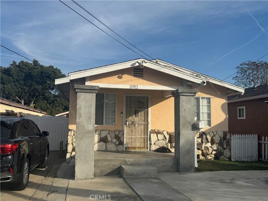 Exterior, Facade, None