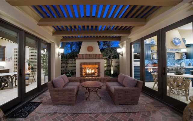 Exterior, Fireplace