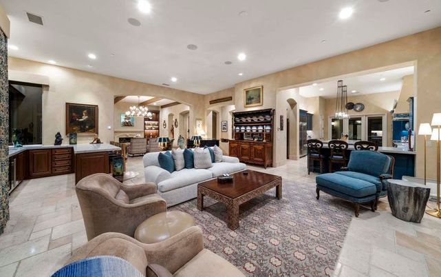 Dining room, Interior, Living room, Pendant Lights, Recessed Lighting