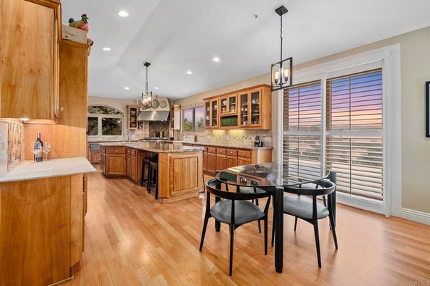 Chandelier, Dining room, Interior, Kitchen, Pendant Lights, Recessed Lighting, Wood Texture Flooring