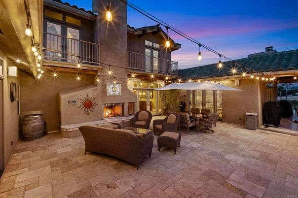 Exterior, Fireplace