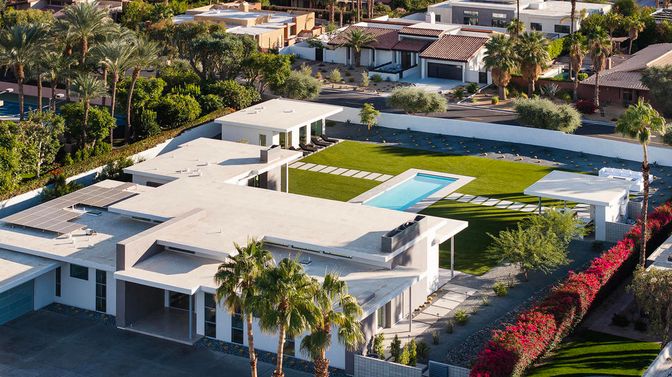 Exterior, Drone