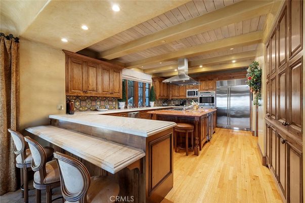 Interior, Kitchen, Recessed Lighting, Stainless Steel Appliances, Wooden Beams, Wooden Ceilings, Wood Texture Flooring
