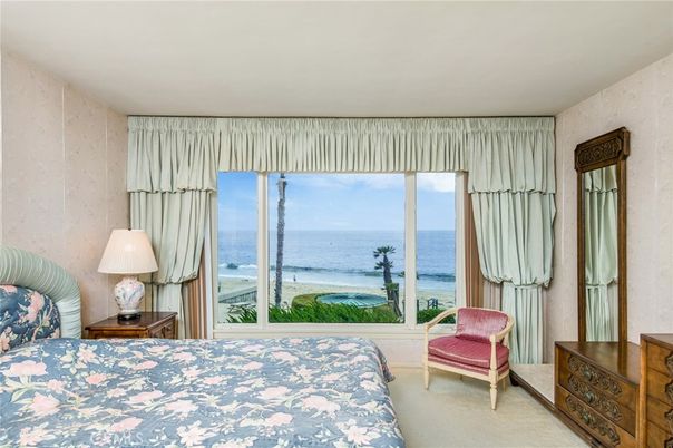 Bedroom, Interior, Water
