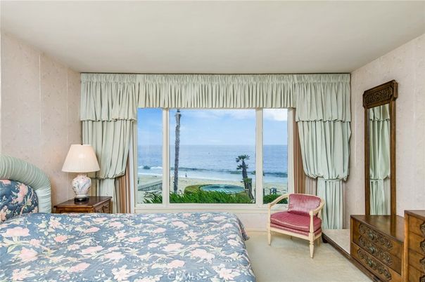 Bedroom, Interior, Water