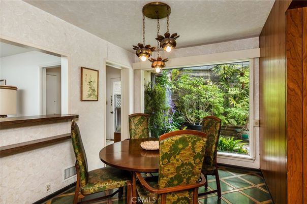 Dining room, Interior, Pendant Lights