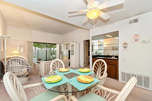 Dining room, Interior, Recessed Lighting