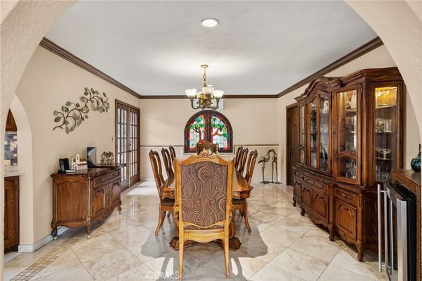 Chandelier, Dining room, Interior, Recessed Lighting