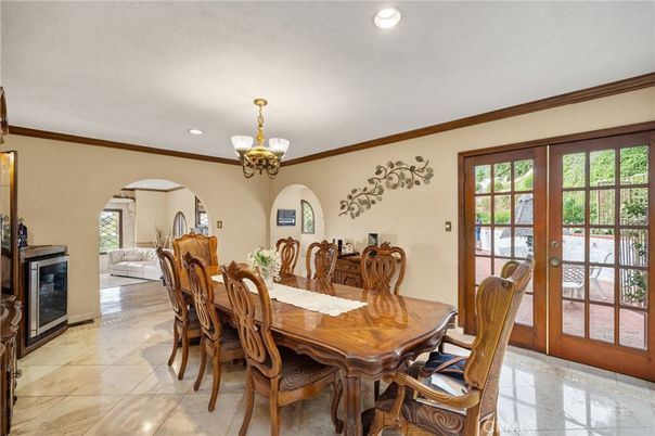 Chandelier, Dining room, Interior, Recessed Lighting