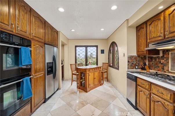 Dining room, Interior, Kitchen, Recessed Lighting, Stainless Steel Appliances