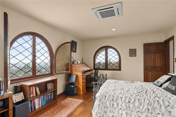 Bedroom, Home Office, Interior, Recessed Lighting, Wood Texture Flooring