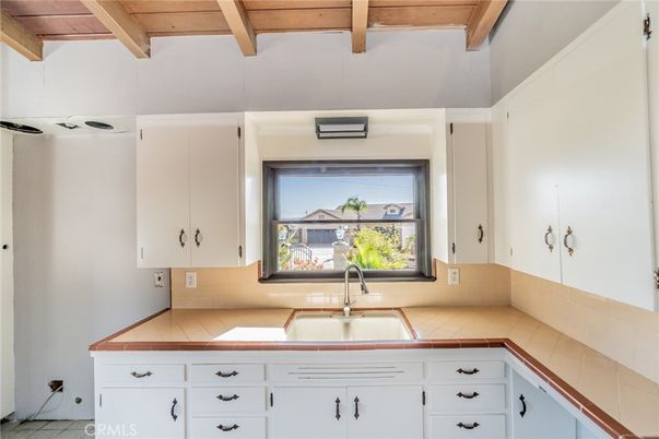 Interior, Kitchen, Wooden Beams, Wooden Ceilings