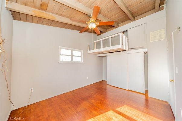 Empty room, Interior, Wooden Beams, Wooden Ceilings, Wood Texture Flooring