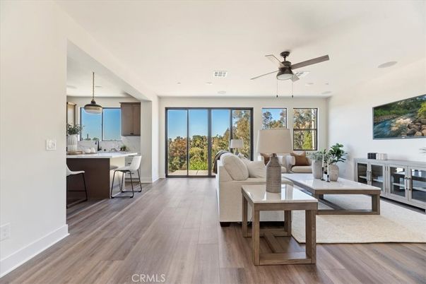 Interior, Living room, Pendant Lights, Recessed Lighting, Wood Texture Flooring