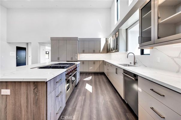 Interior, Kitchen, Stainless Steel Appliances, Wood Texture Flooring