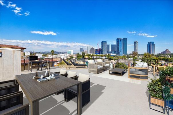 Exterior, Other, Skyline