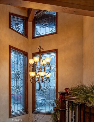 Chandelier, Interior