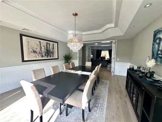 Chandelier, Dining room, Interior, Recessed Lighting, Wood Texture Flooring