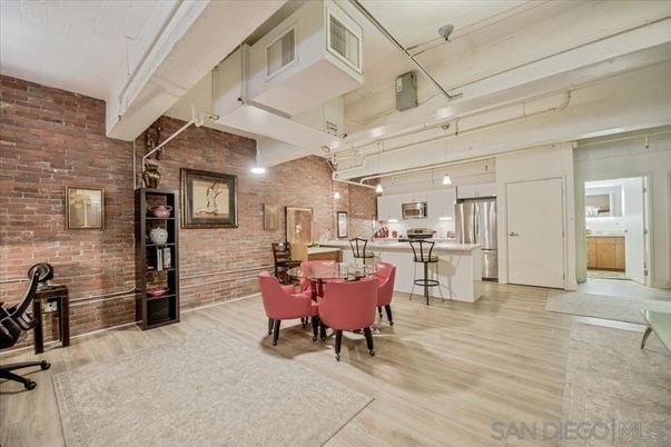 Dining room, Interior, Kitchen, Pendant Lights, Stone Walls, Wood Texture Flooring