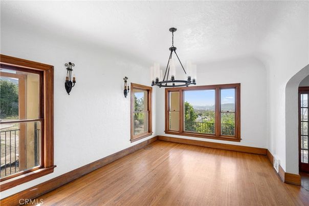 Chandelier, Empty room, Interior, Pendant Lights, Wood Texture Flooring