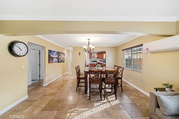 Chandelier, Dining room, Interior, Kitchen, Recessed Lighting