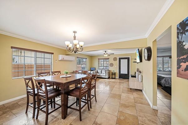 Chandelier, Dining room, Interior