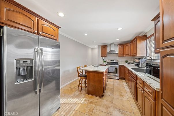 Dining room, Interior, Kitchen, Recessed Lighting, Stainless Steel Appliances