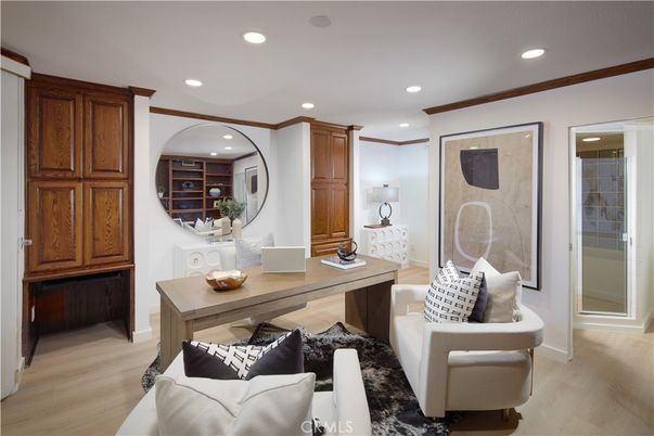 Home Office, Interior, Recessed Lighting, Wood Texture Flooring