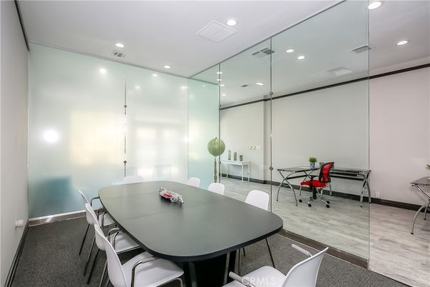 Dining room, Interior, Recessed Lighting