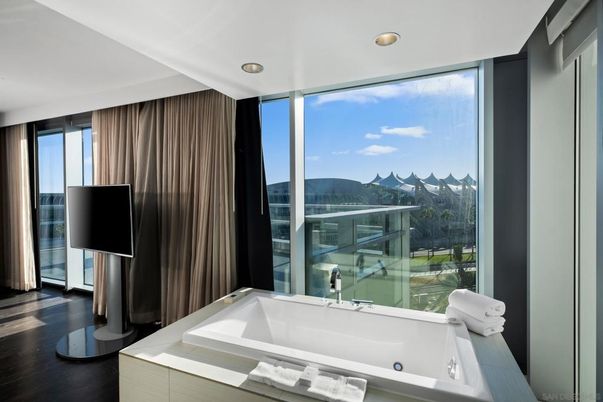 Bathroom, Interior, Recessed Lighting, Wood Texture Flooring