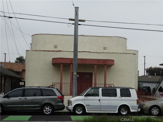 Exterior, Facade, None