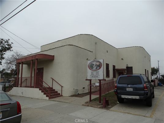 Exterior, Facade, None