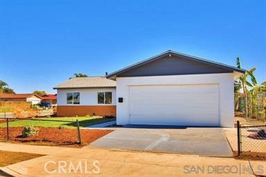 Attached, Backyard, Exterior, Facade, American Craftsman