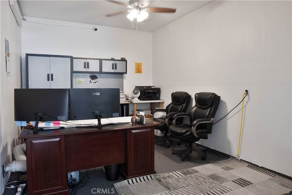 Home Office, Interior