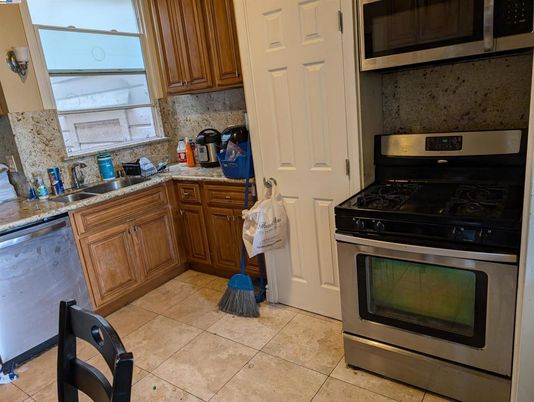 Interior, Kitchen, Stainless Steel Appliances