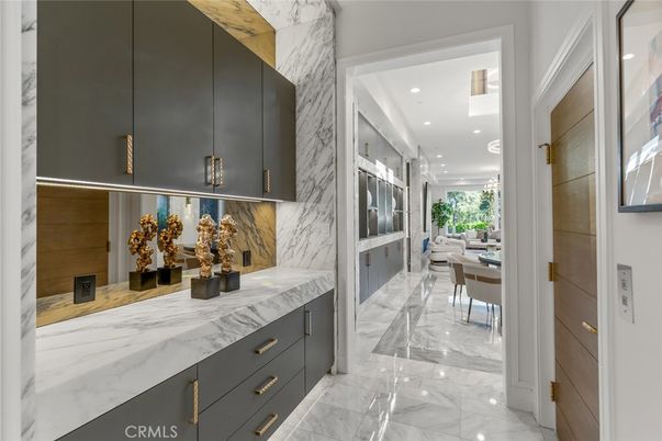 Dining room, Interior, Kitchen, Marble, Marble Walls, Recessed Lighting