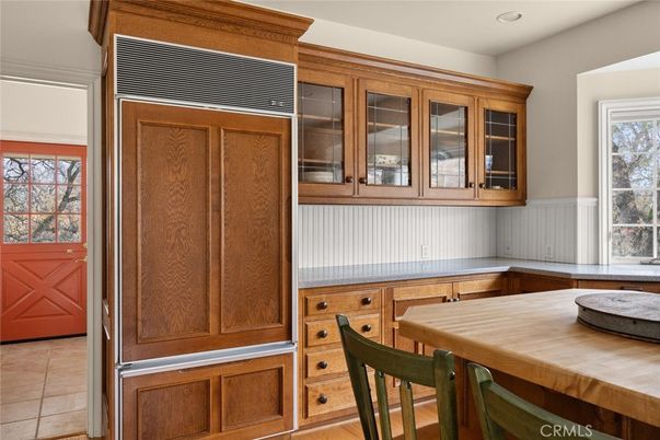 Dining room, Interior, Recessed Lighting
