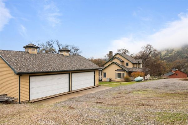 Backyard, Detached Garage, Exterior