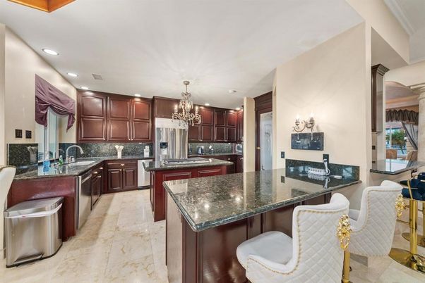 Chandelier, Interior, Kitchen, Recessed Lighting, Stainless Steel Appliances