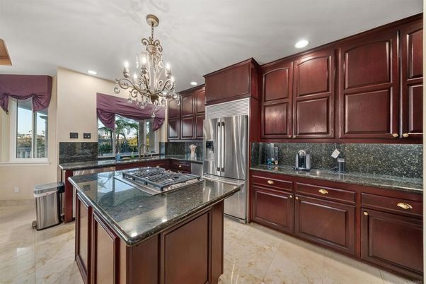 Chandelier, Interior, Kitchen, Recessed Lighting, Stainless Steel Appliances