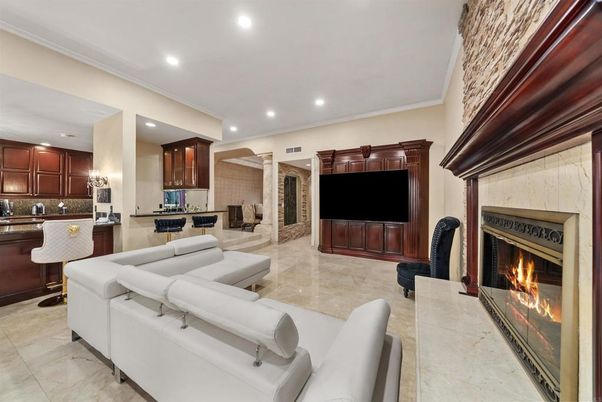 Fireplace, Interior, Kitchen, Living room, Recessed Lighting