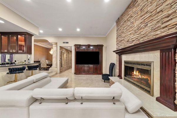 Fireplace, Interior, Living room, Recessed Lighting