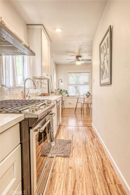 Dining room, Interior, Kitchen, Recessed Lighting, Wood Texture Flooring