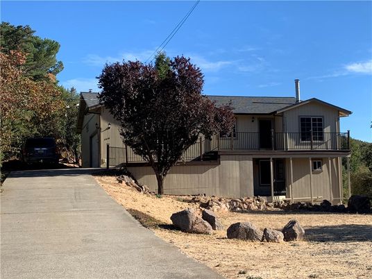 Attached, Exterior, Facade, Farmhouse
