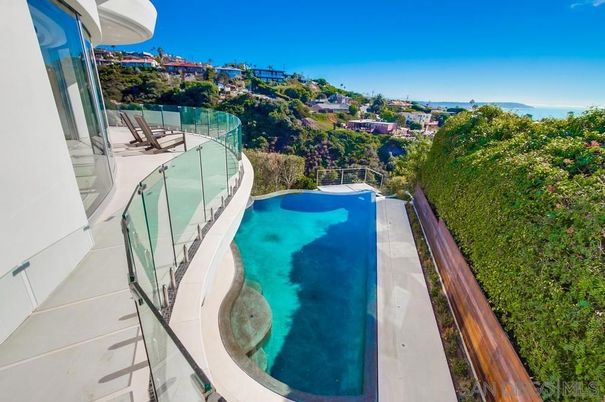 Exterior, Pool, Water